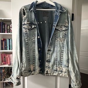 Vintage | ZARA Men’s Distressed Jean Jacket | US L